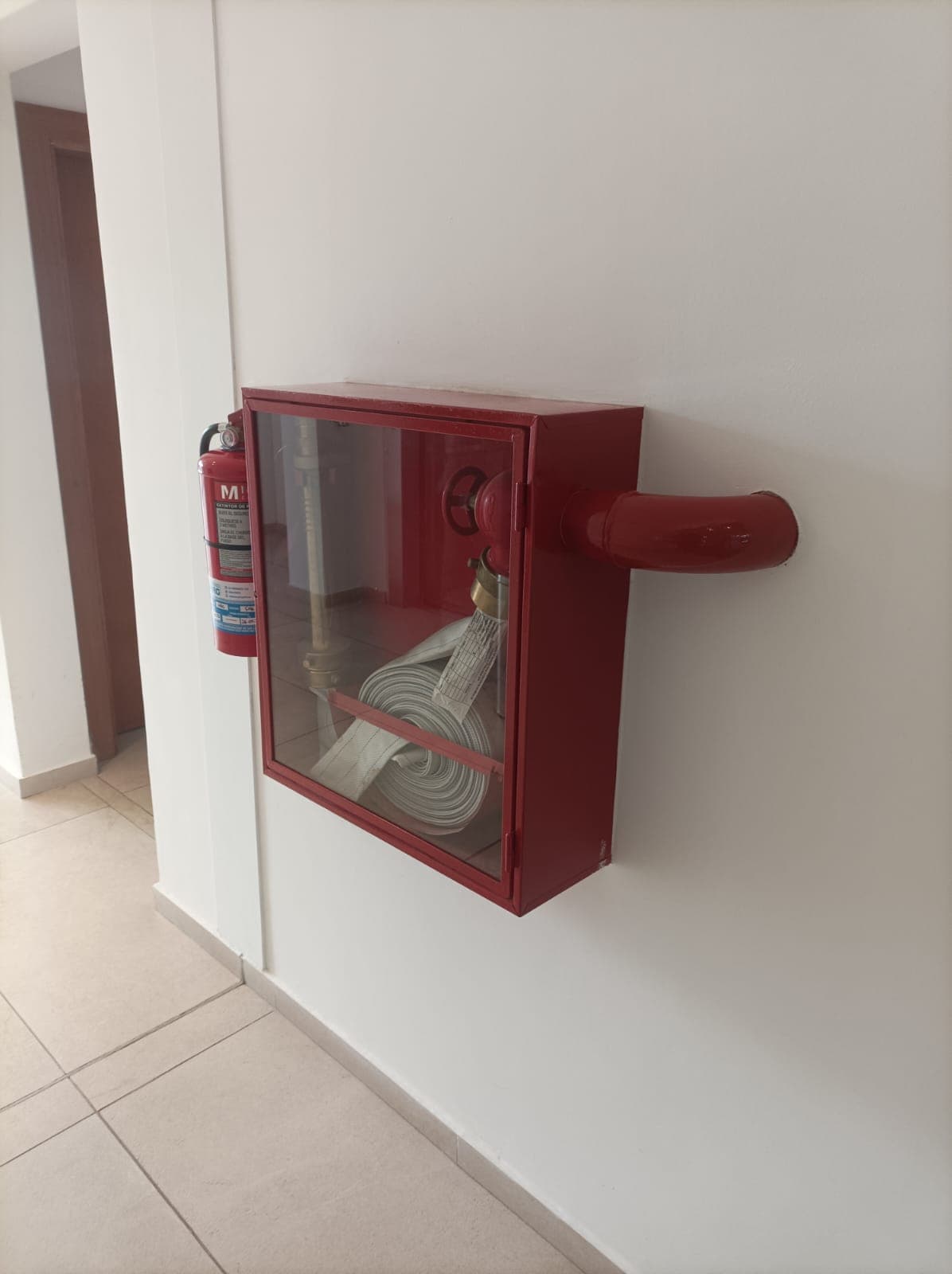 Gabinete y red de hidrantes
